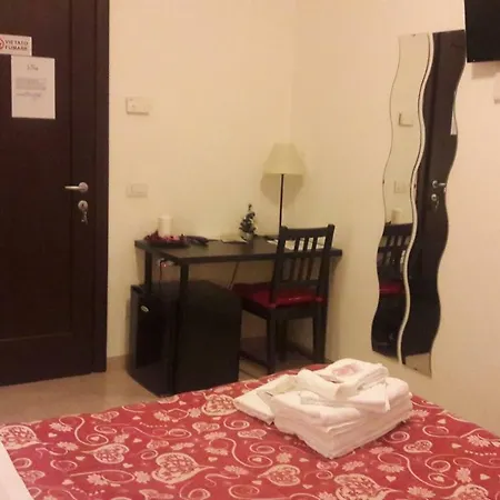 Domus Unica Sede 4* Taranto